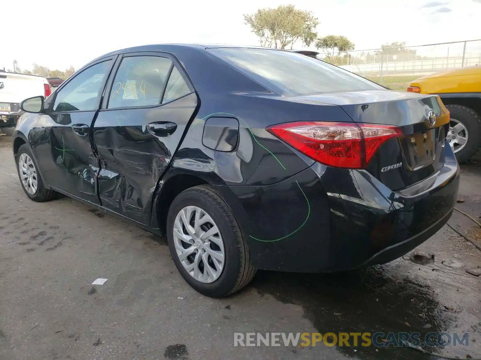 3 Photograph of a damaged car 5YFBURHE6KP856235 TOYOTA COROLLA 2019