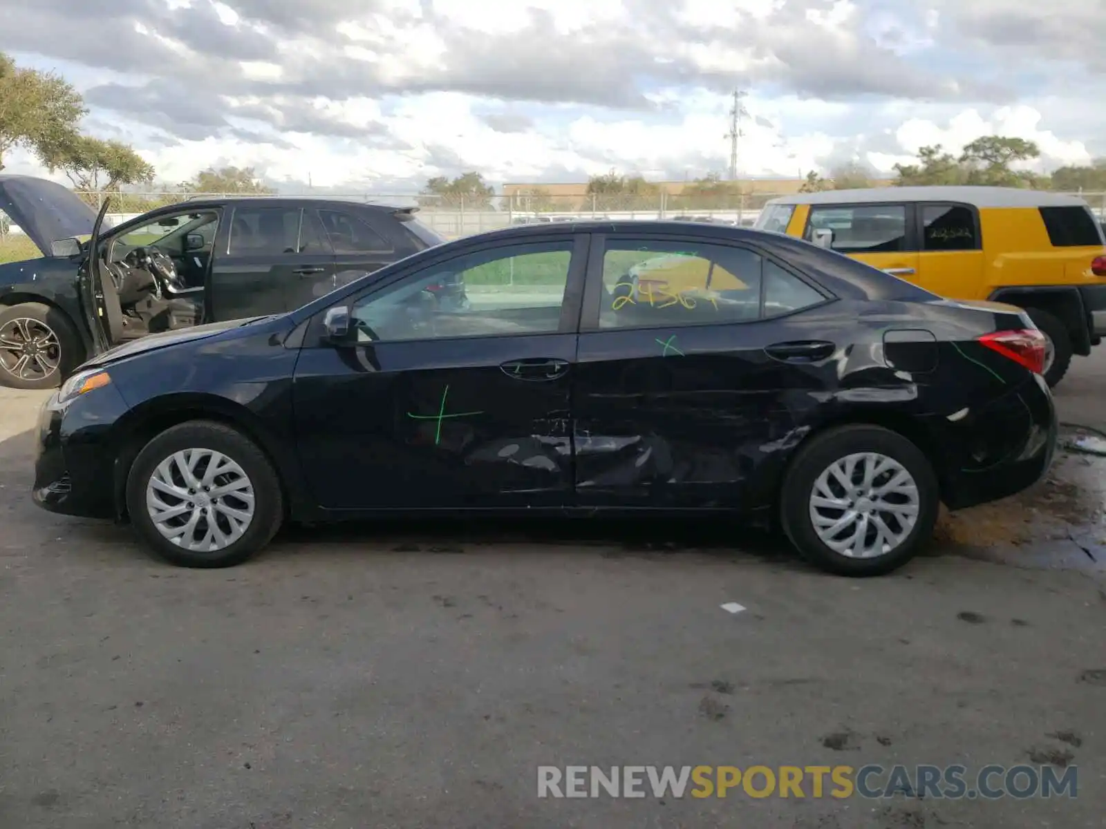 9 Photograph of a damaged car 5YFBURHE6KP856235 TOYOTA COROLLA 2019