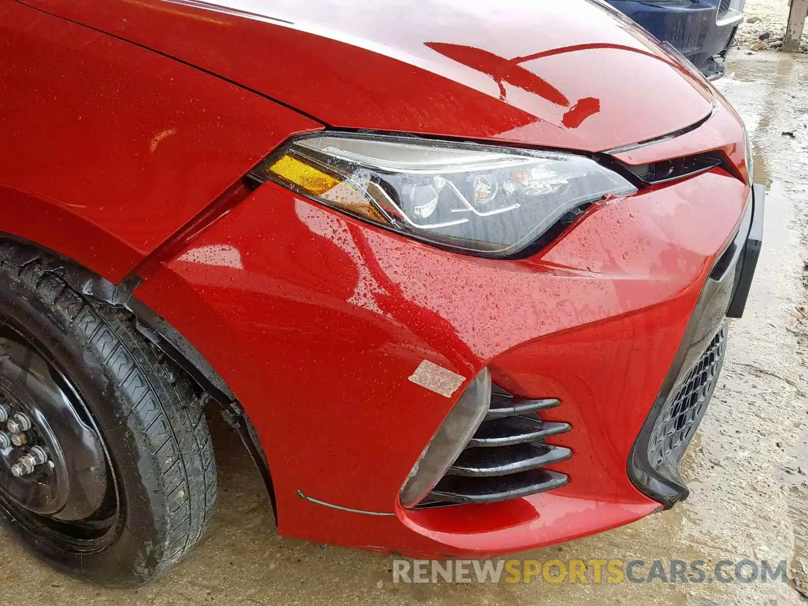 9 Photograph of a damaged car 5YFBURHE6KP856896 TOYOTA COROLLA 2019