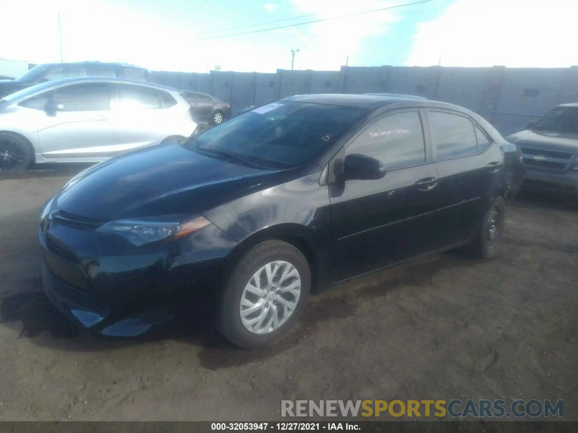 2 Photograph of a damaged car 5YFBURHE6KP858728 TOYOTA COROLLA 2019