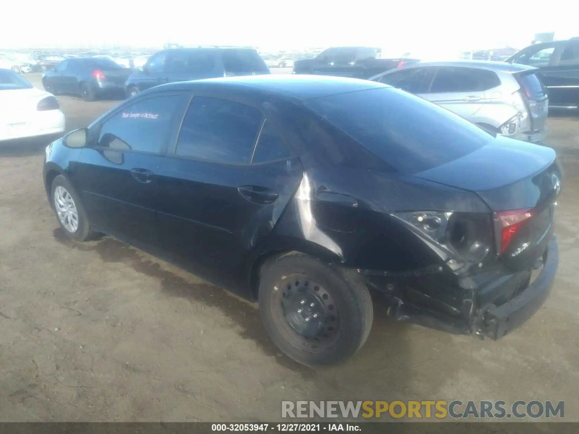 3 Photograph of a damaged car 5YFBURHE6KP858728 TOYOTA COROLLA 2019