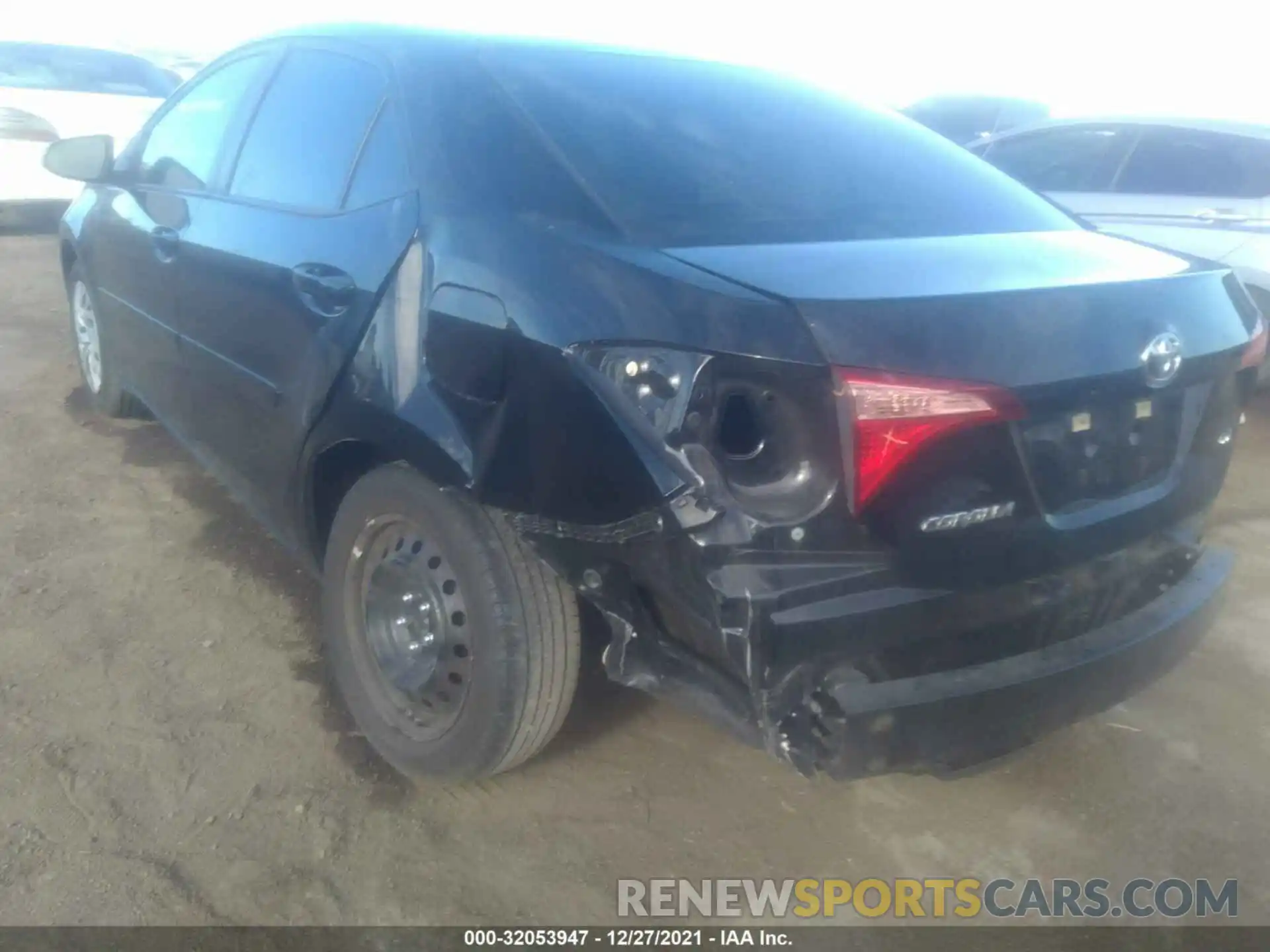 6 Photograph of a damaged car 5YFBURHE6KP858728 TOYOTA COROLLA 2019