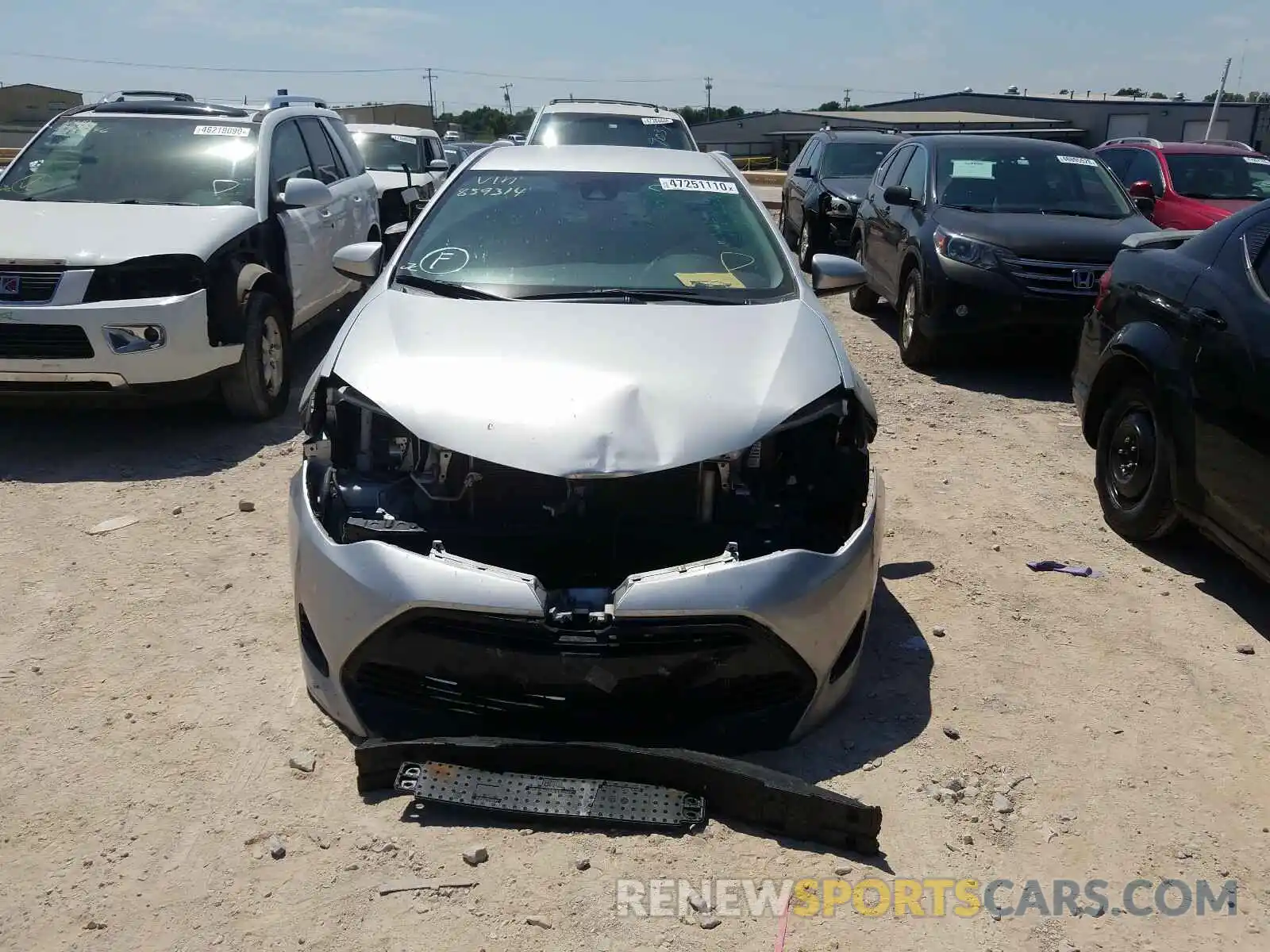 9 Photograph of a damaged car 5YFBURHE6KP859314 TOYOTA COROLLA 2019