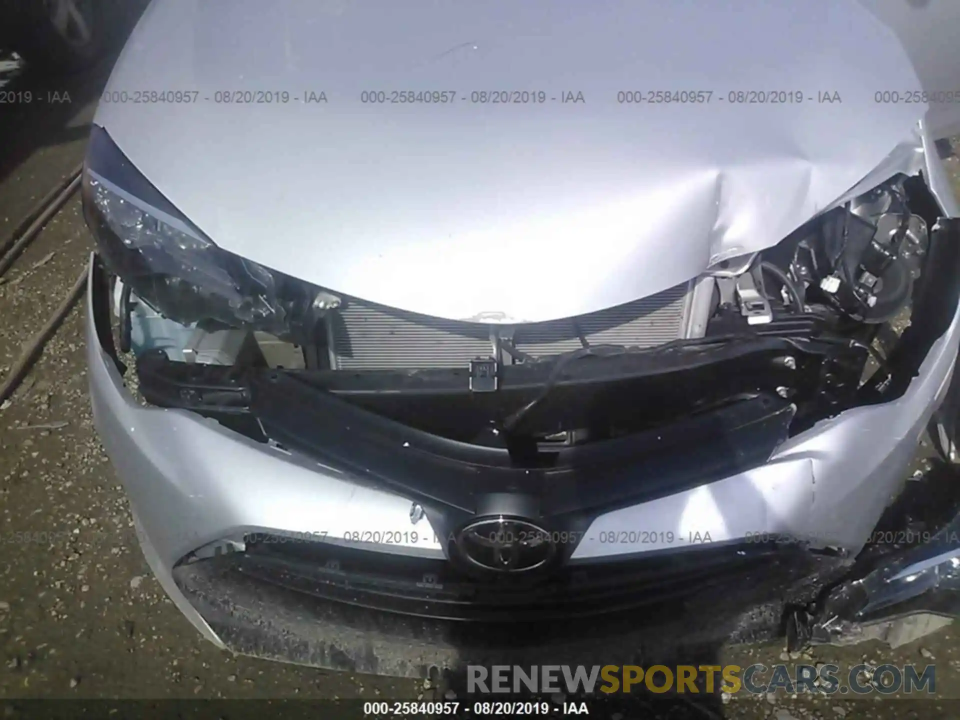 10 Photograph of a damaged car 5YFBURHE6KP859541 TOYOTA COROLLA 2019