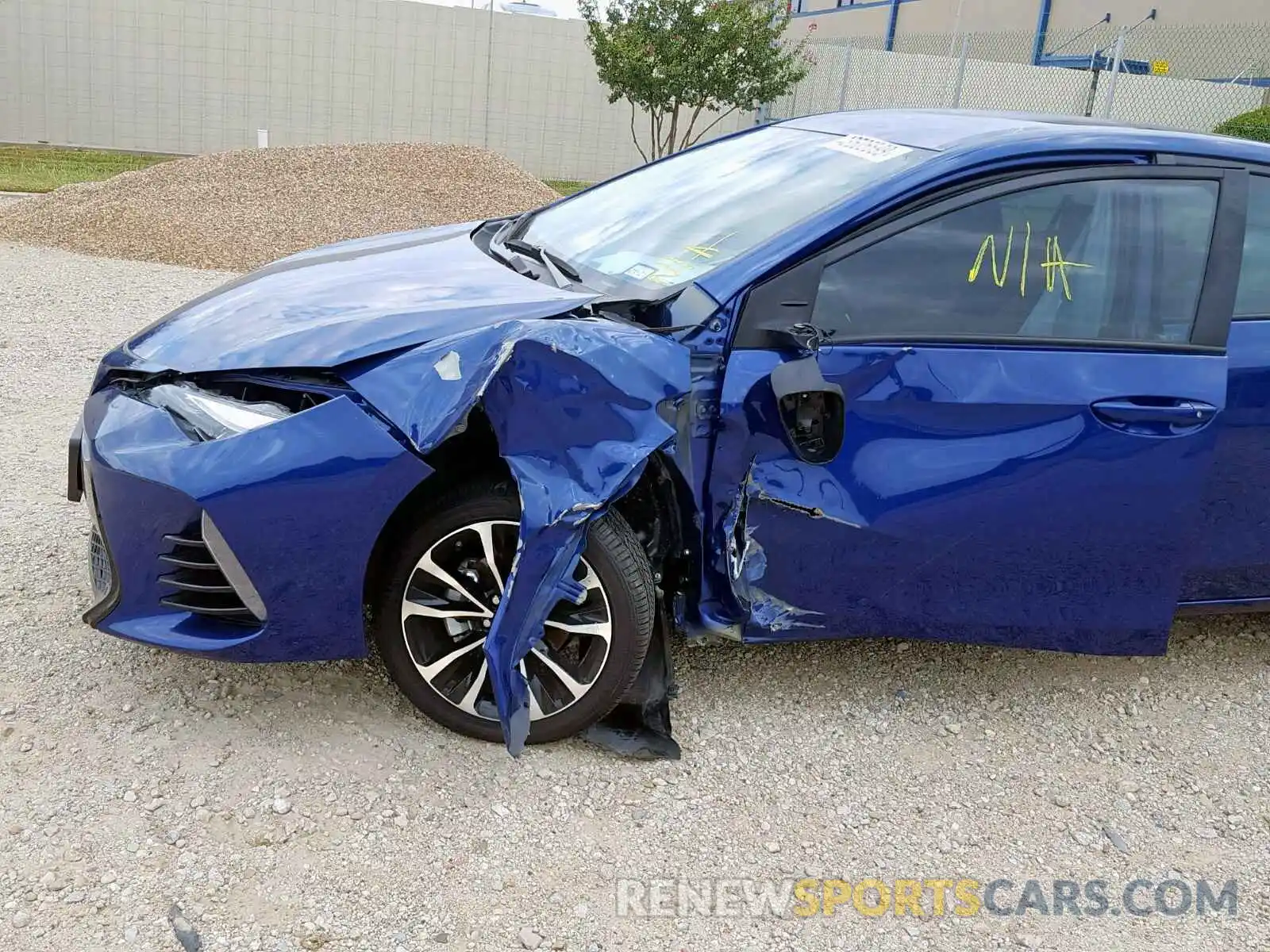 9 Photograph of a damaged car 5YFBURHE6KP859930 TOYOTA COROLLA 2019