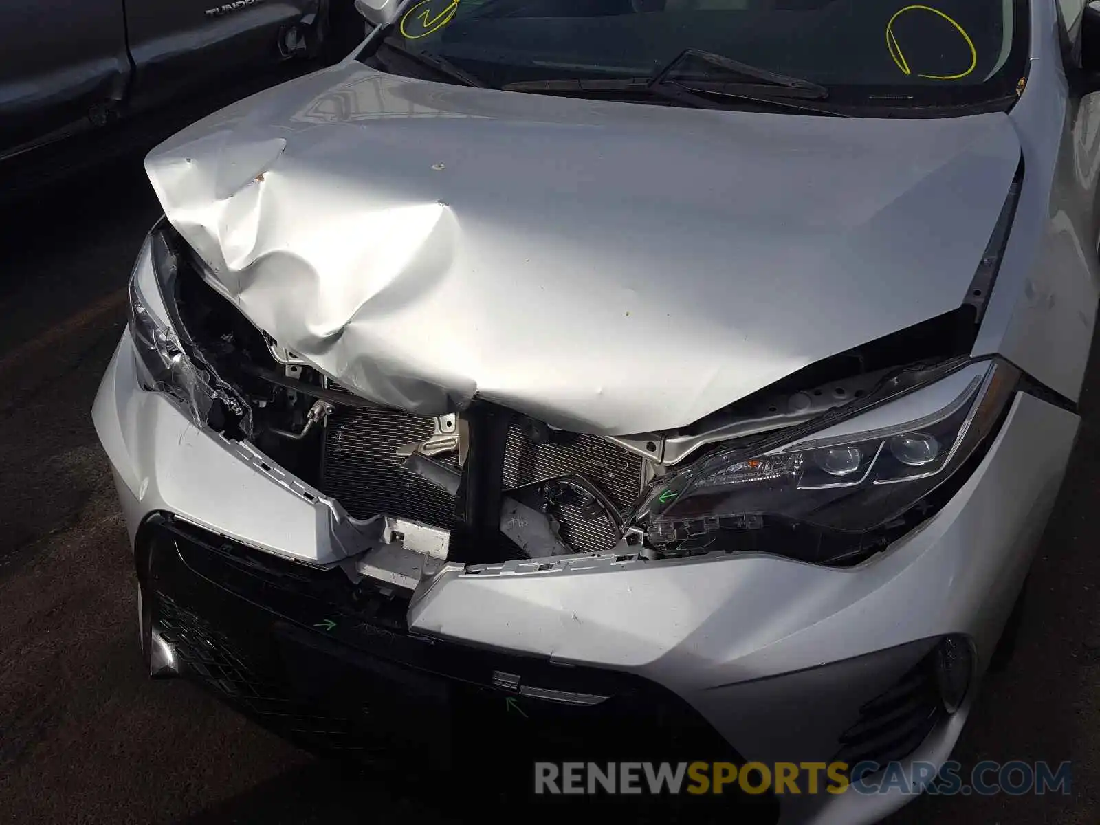 9 Photograph of a damaged car 5YFBURHE6KP860043 TOYOTA COROLLA 2019