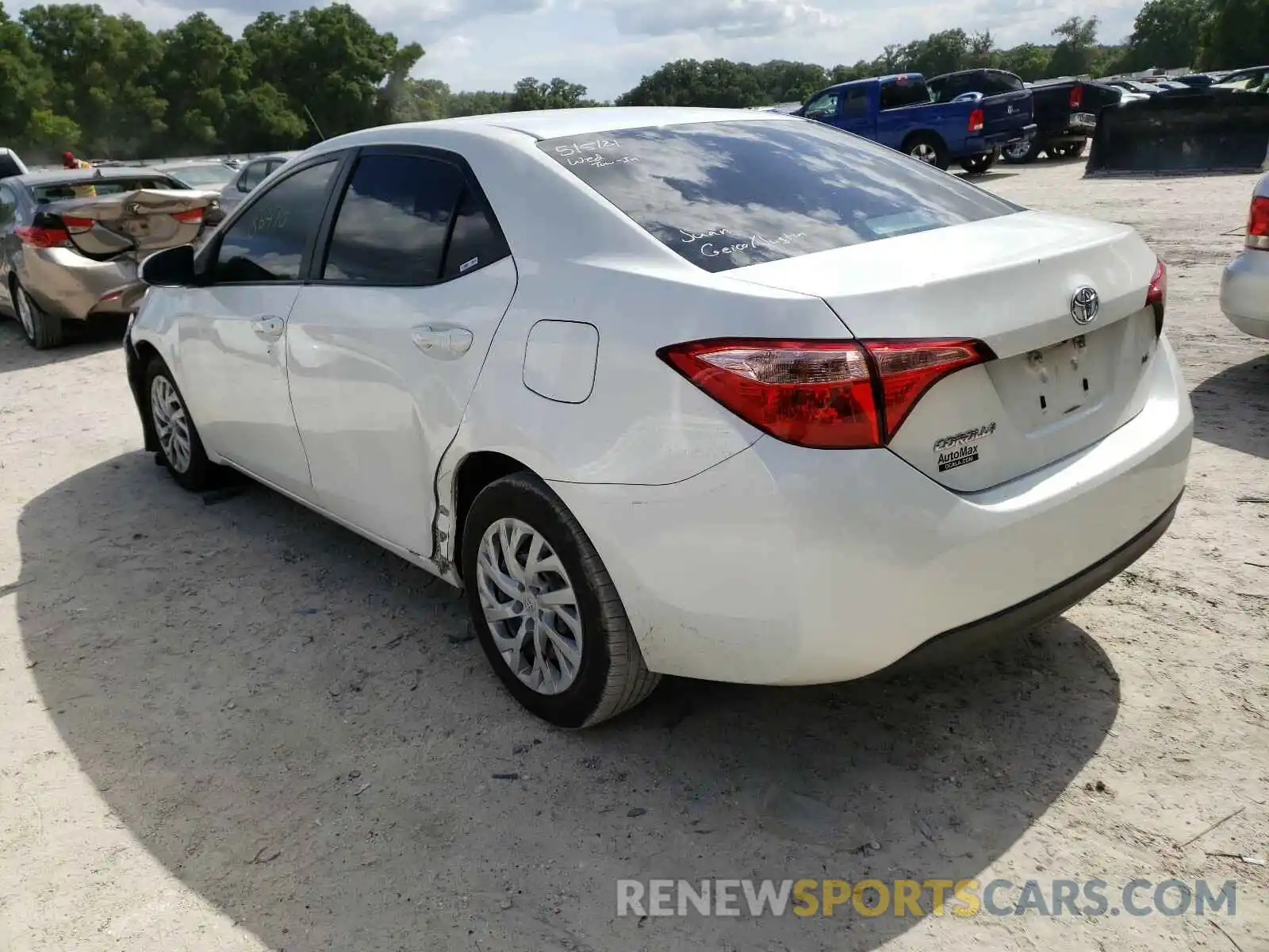 3 Photograph of a damaged car 5YFBURHE6KP860463 TOYOTA COROLLA 2019