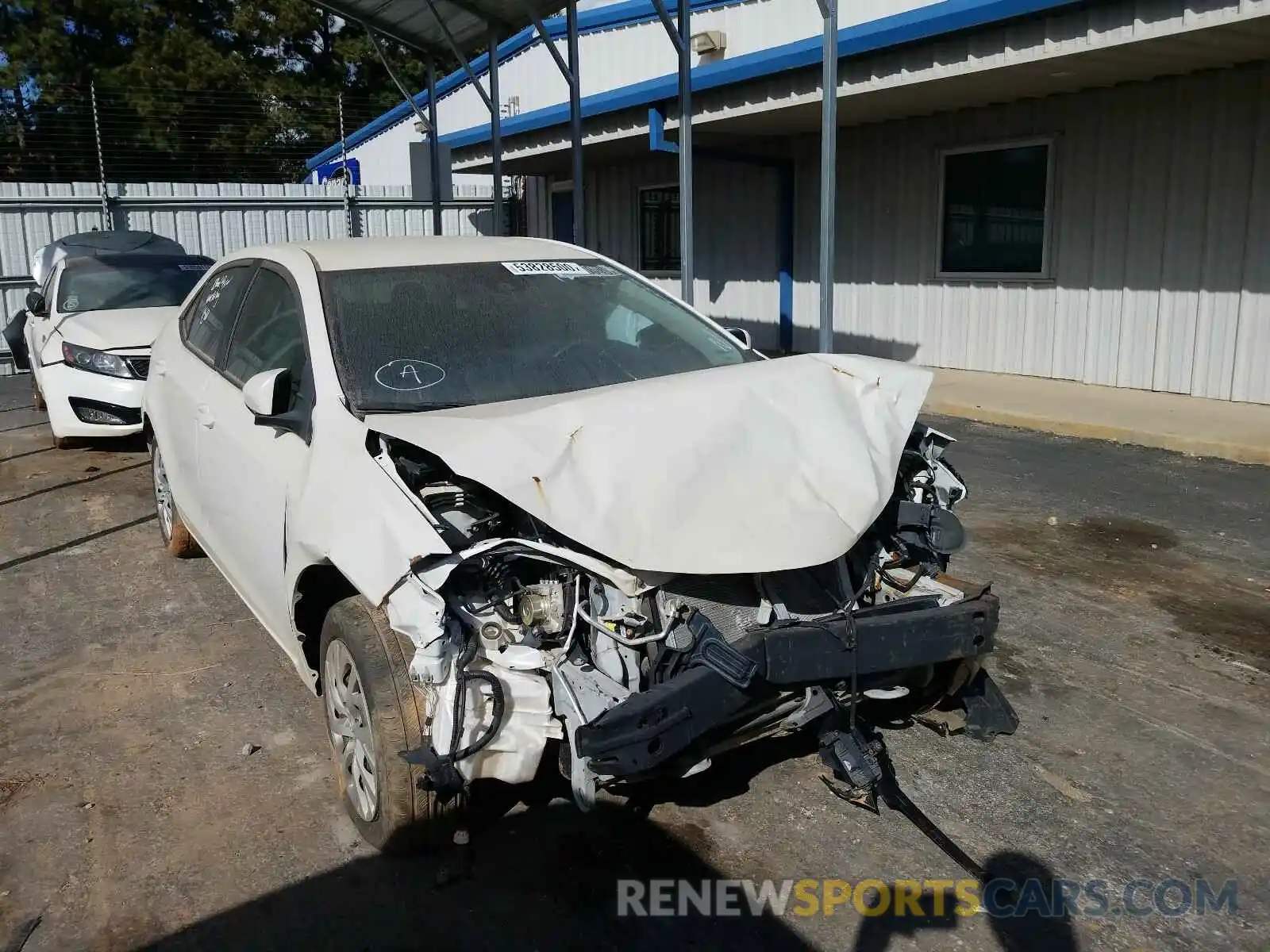 1 Photograph of a damaged car 5YFBURHE6KP861273 TOYOTA COROLLA 2019