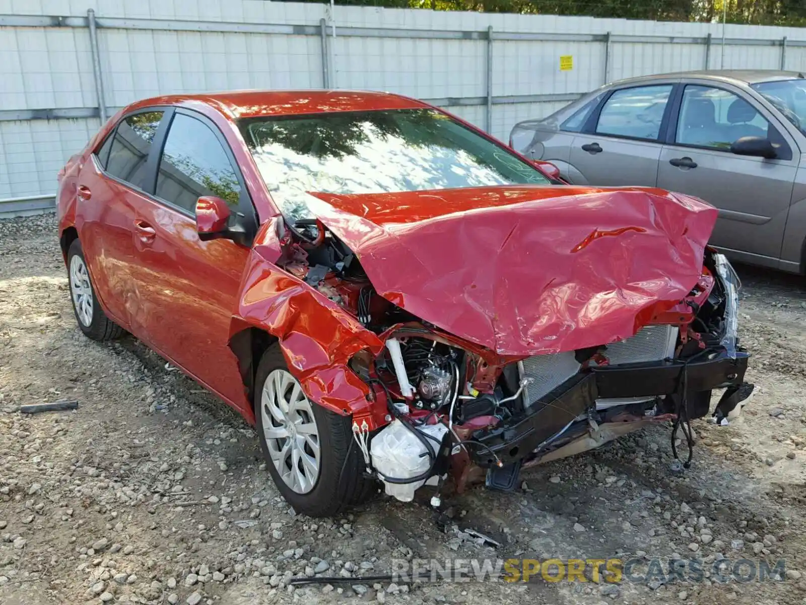1 Photograph of a damaged car 5YFBURHE6KP861323 TOYOTA COROLLA 2019