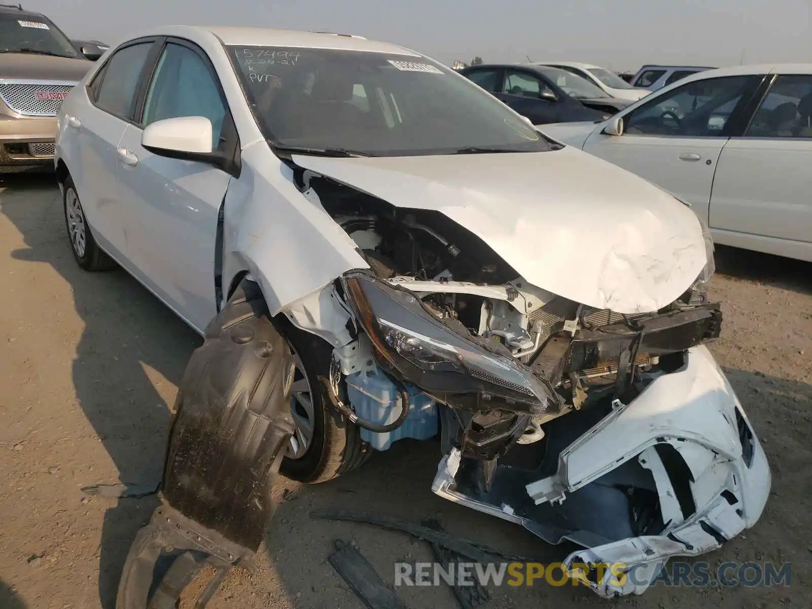 1 Photograph of a damaged car 5YFBURHE6KP861922 TOYOTA COROLLA 2019