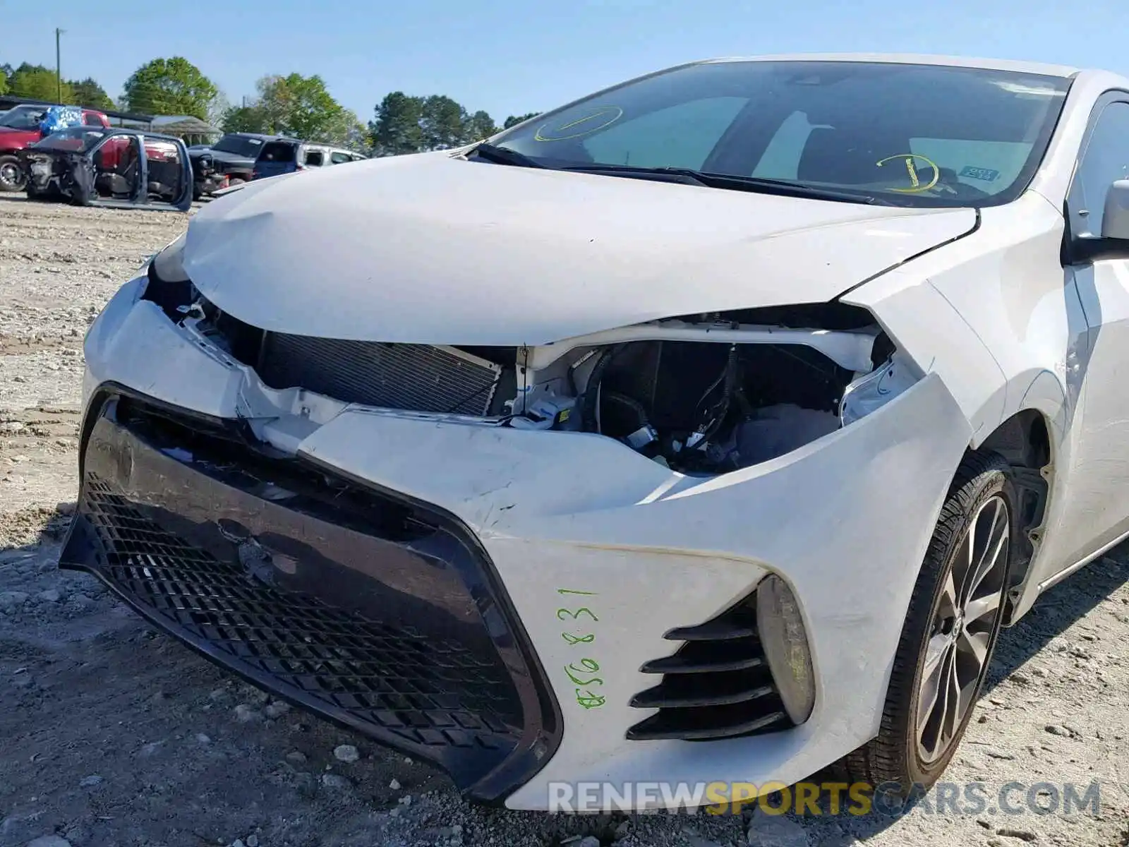9 Photograph of a damaged car 5YFBURHE6KP862066 TOYOTA COROLLA 2019