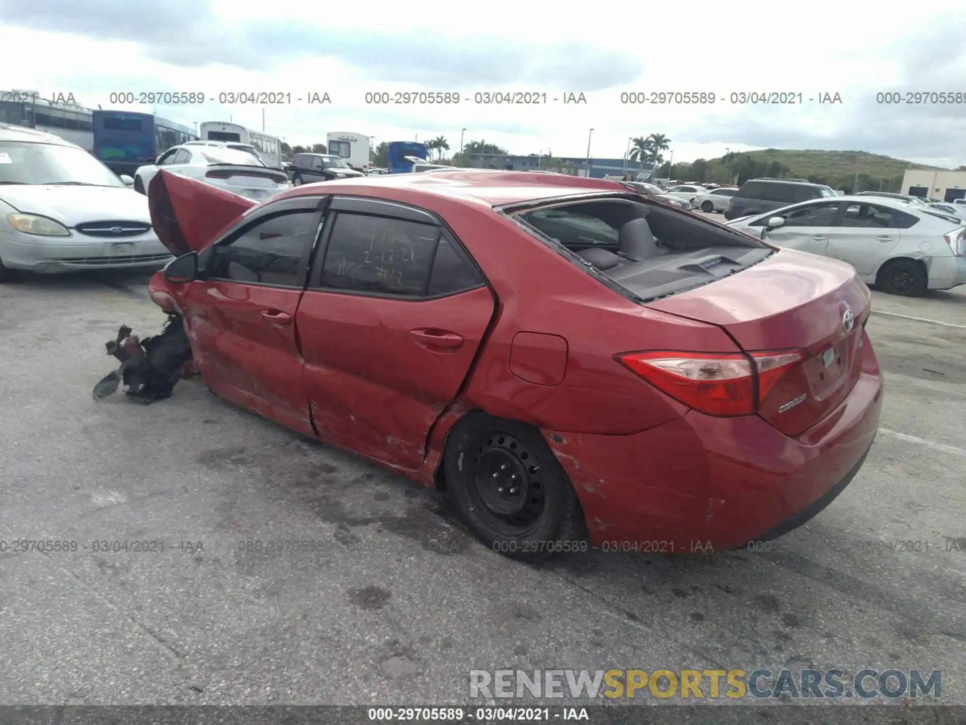 3 Photograph of a damaged car 5YFBURHE6KP862438 TOYOTA COROLLA 2019