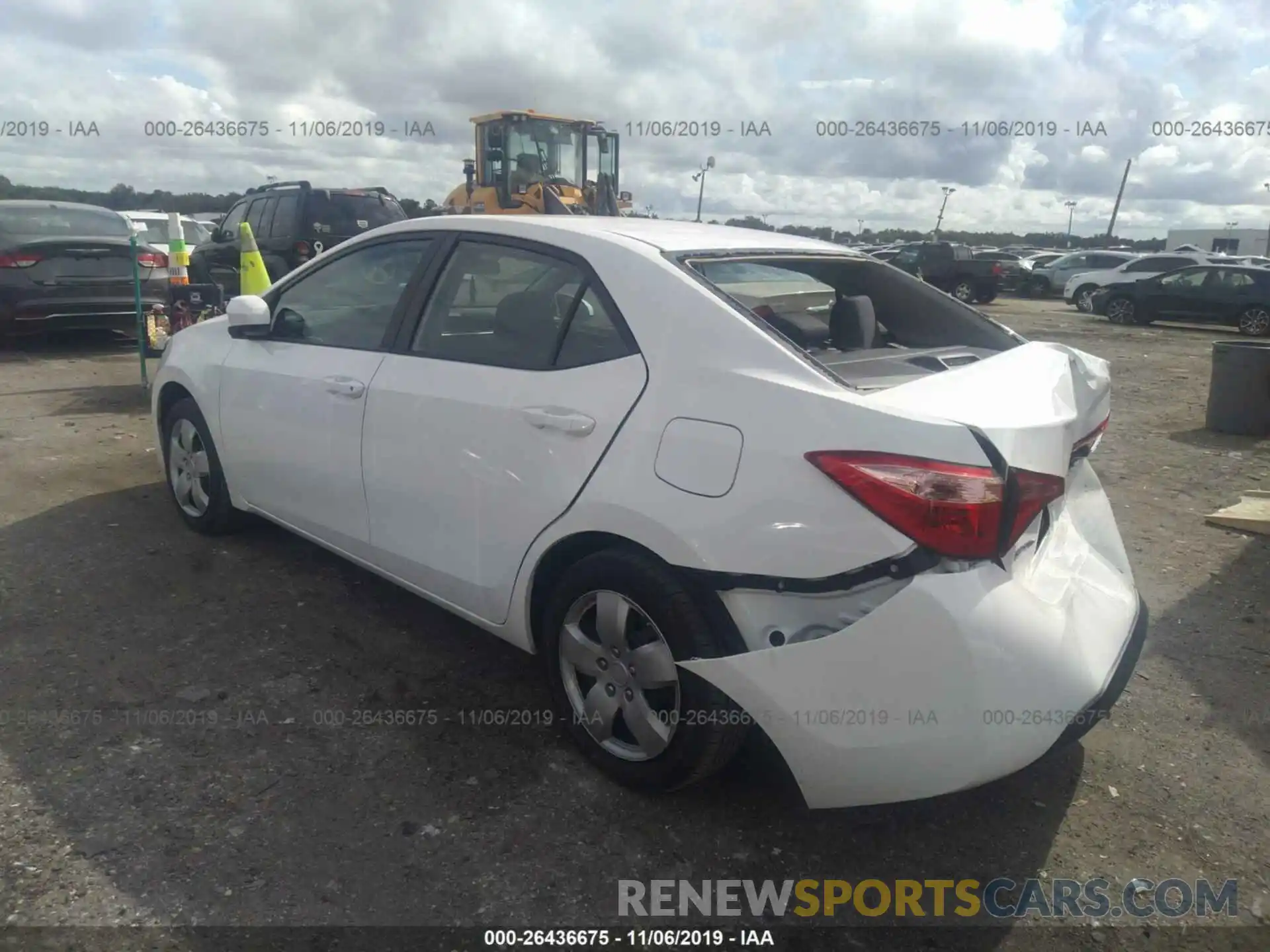 3 Photograph of a damaged car 5YFBURHE6KP862858 TOYOTA COROLLA 2019