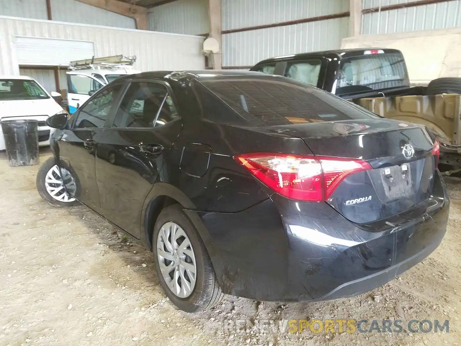 3 Photograph of a damaged car 5YFBURHE6KP862942 TOYOTA COROLLA 2019