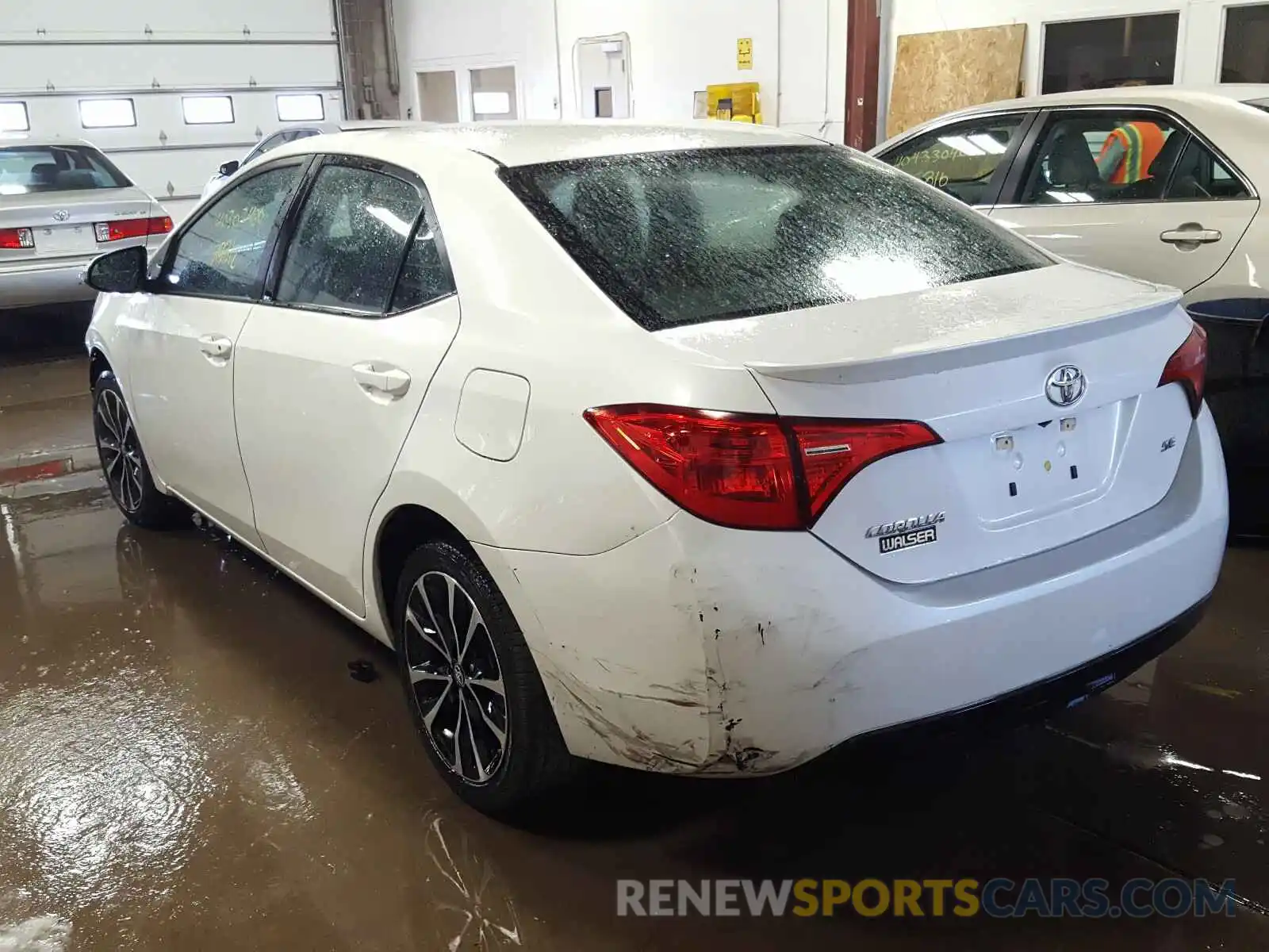 3 Photograph of a damaged car 5YFBURHE6KP864058 TOYOTA COROLLA 2019