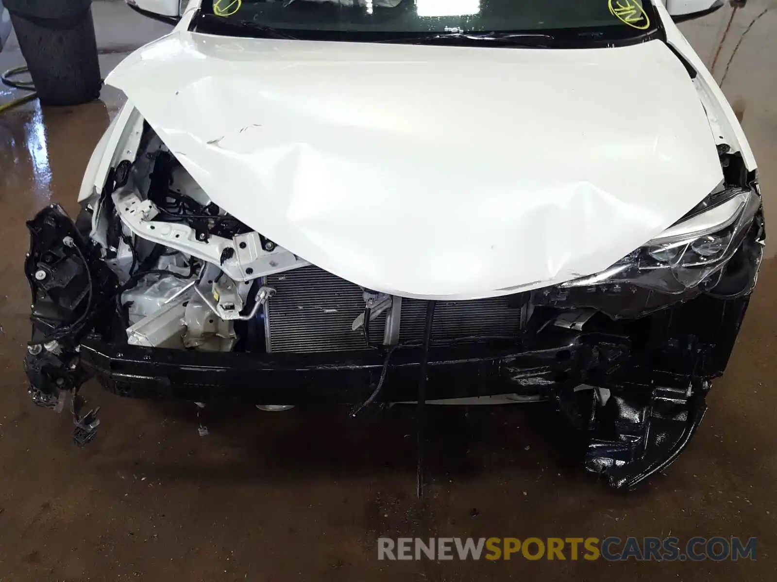 7 Photograph of a damaged car 5YFBURHE6KP864058 TOYOTA COROLLA 2019