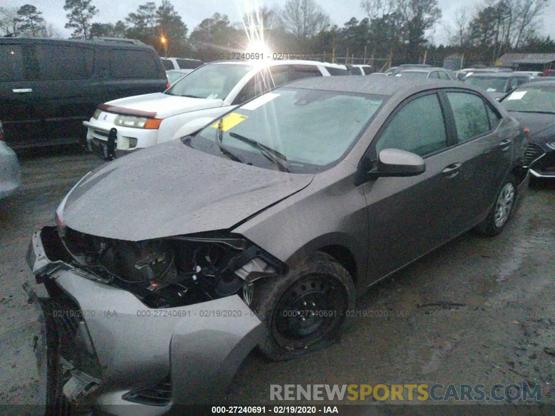 2 Photograph of a damaged car 5YFBURHE6KP864139 TOYOTA COROLLA 2019