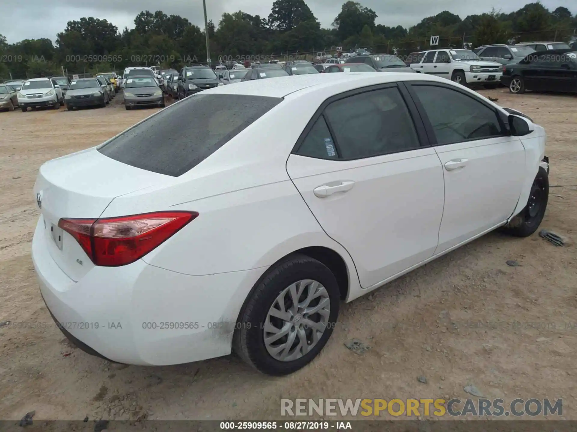 4 Photograph of a damaged car 5YFBURHE6KP864366 TOYOTA COROLLA 2019