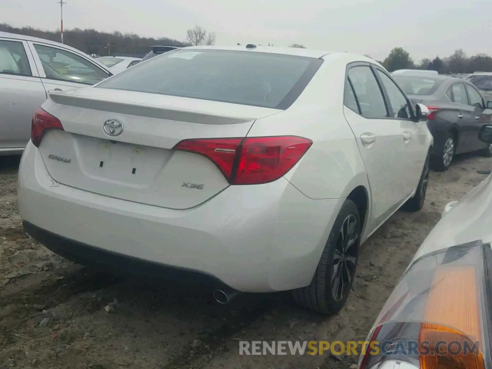 4 Photograph of a damaged car 5YFBURHE6KP864416 TOYOTA COROLLA 2019