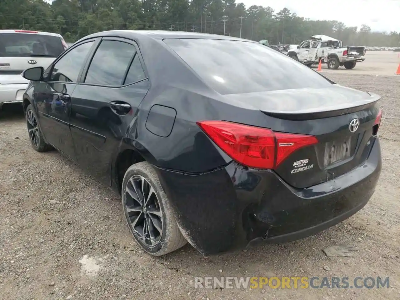 3 Photograph of a damaged car 5YFBURHE6KP864870 TOYOTA COROLLA 2019