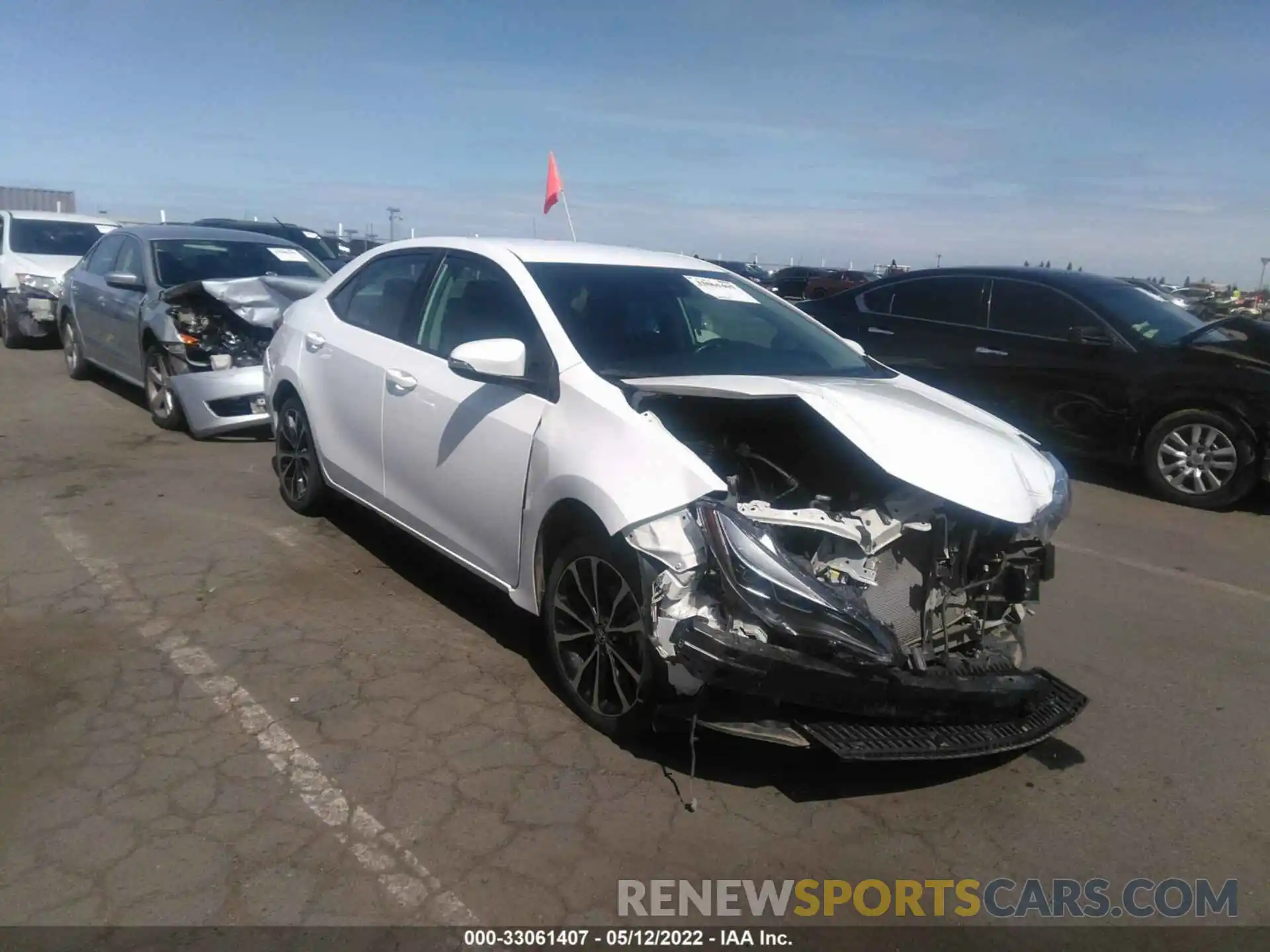 1 Photograph of a damaged car 5YFBURHE6KP865498 TOYOTA COROLLA 2019