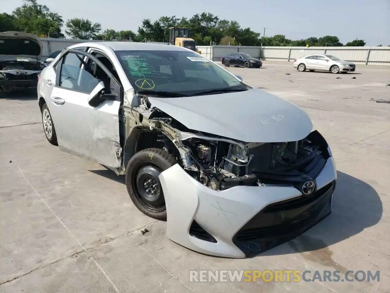 1 Photograph of a damaged car 5YFBURHE6KP868224 TOYOTA COROLLA 2019