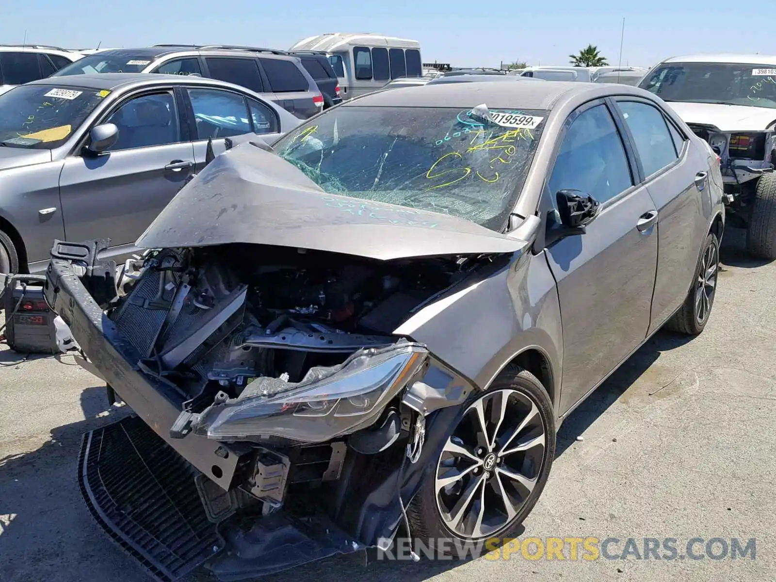 2 Photograph of a damaged car 5YFBURHE6KP869471 TOYOTA COROLLA 2019