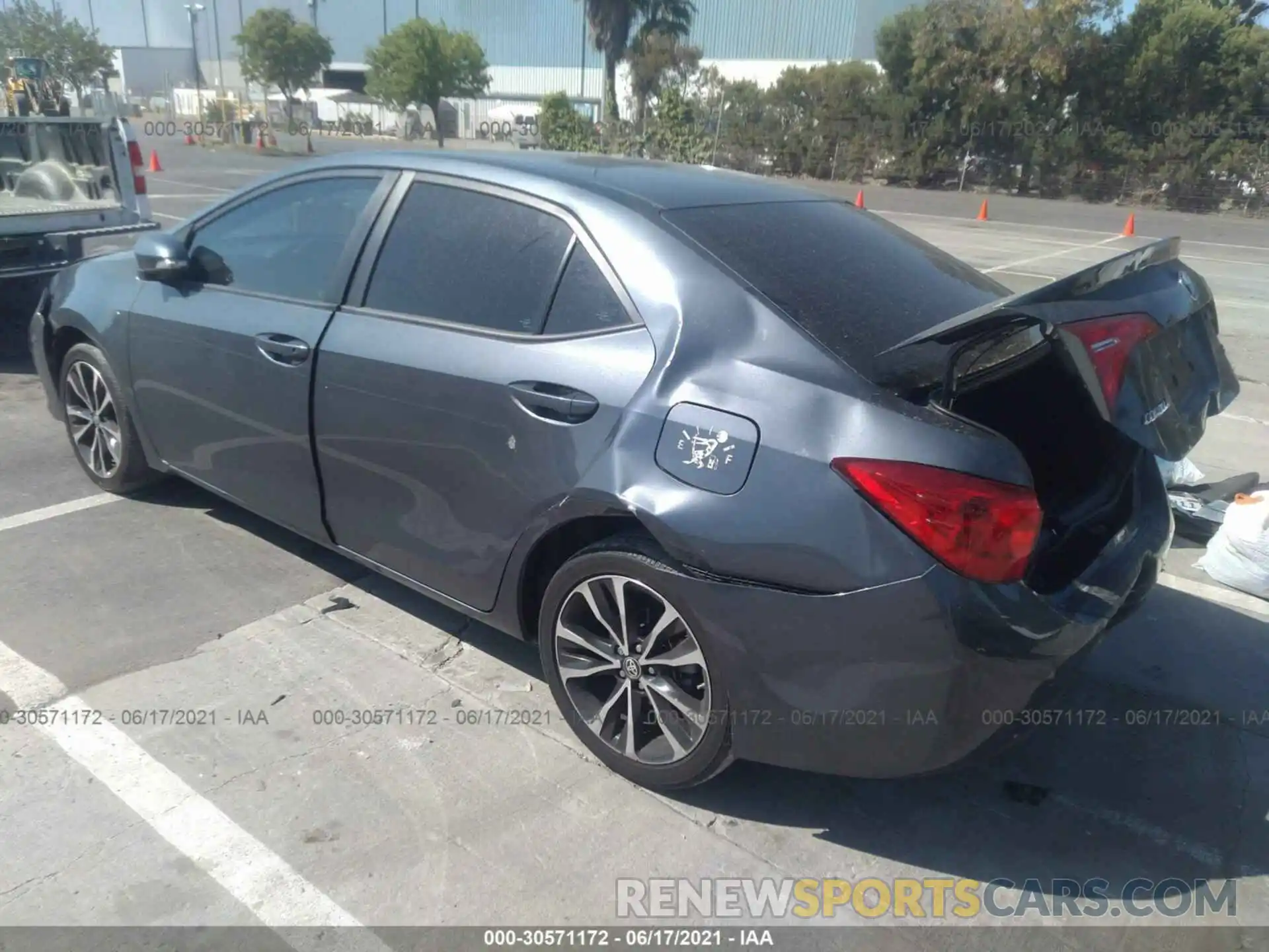 3 Photograph of a damaged car 5YFBURHE6KP870491 TOYOTA COROLLA 2019