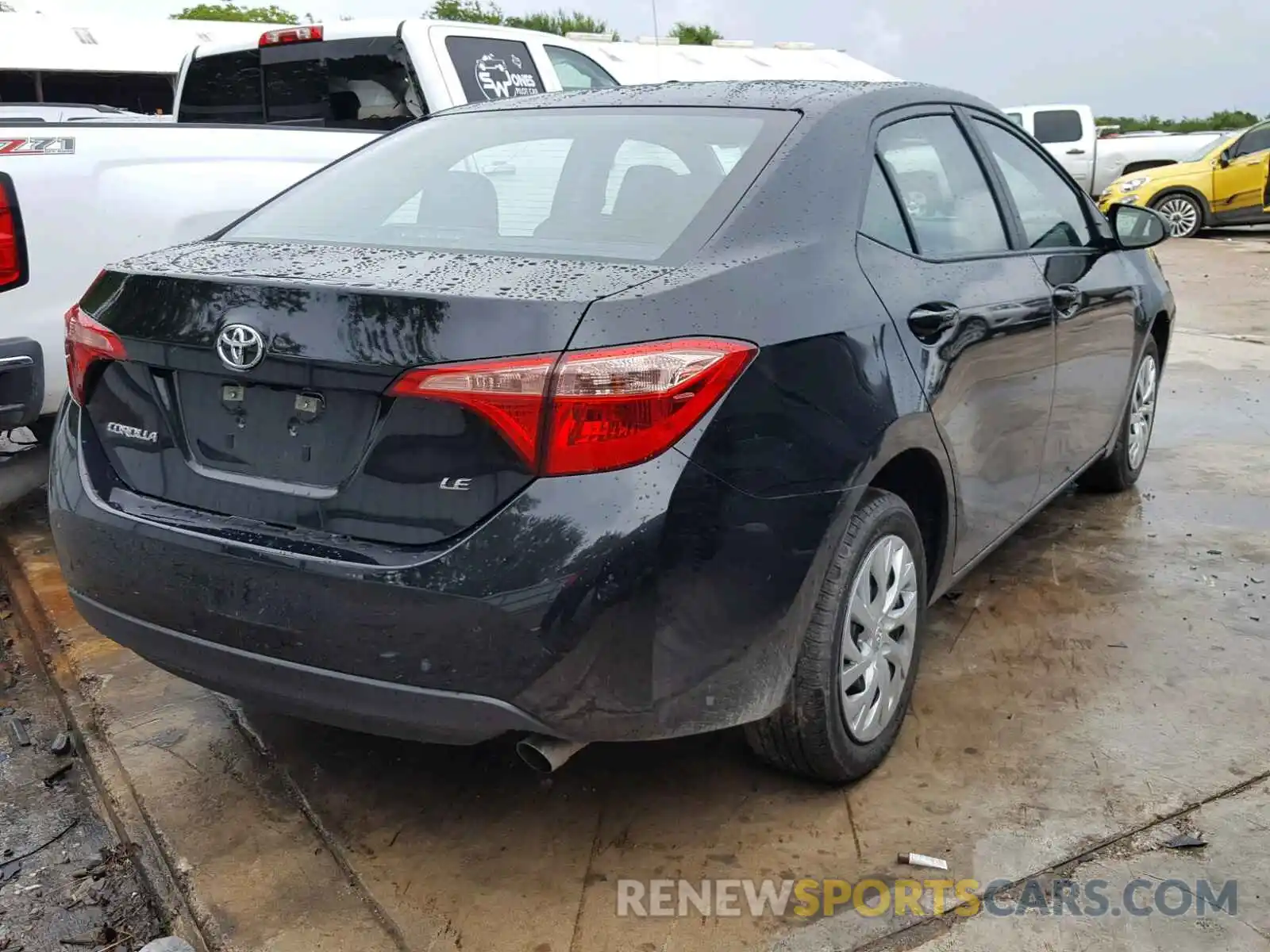 4 Photograph of a damaged car 5YFBURHE6KP872936 TOYOTA COROLLA 2019