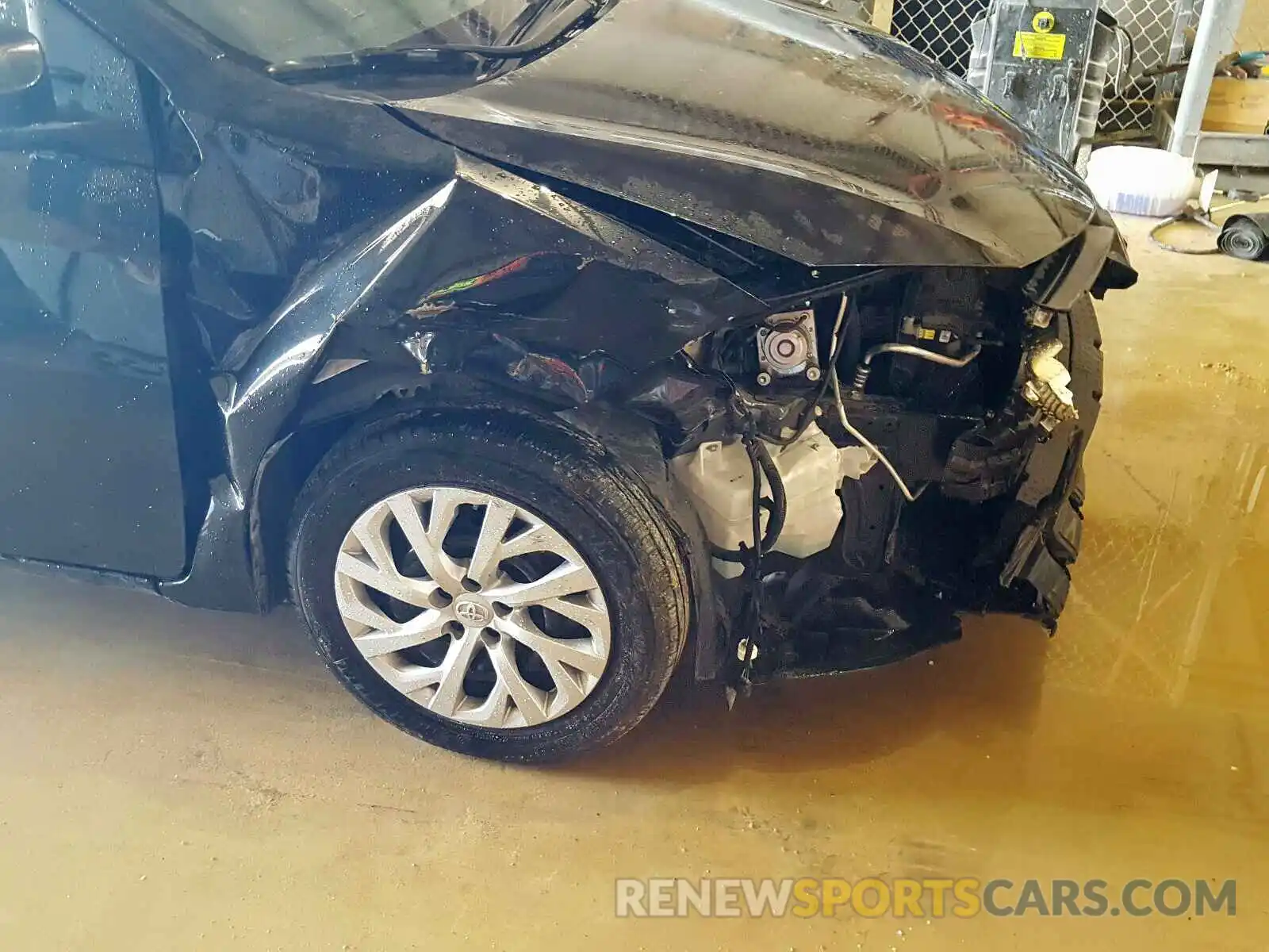 9 Photograph of a damaged car 5YFBURHE6KP873357 TOYOTA COROLLA 2019