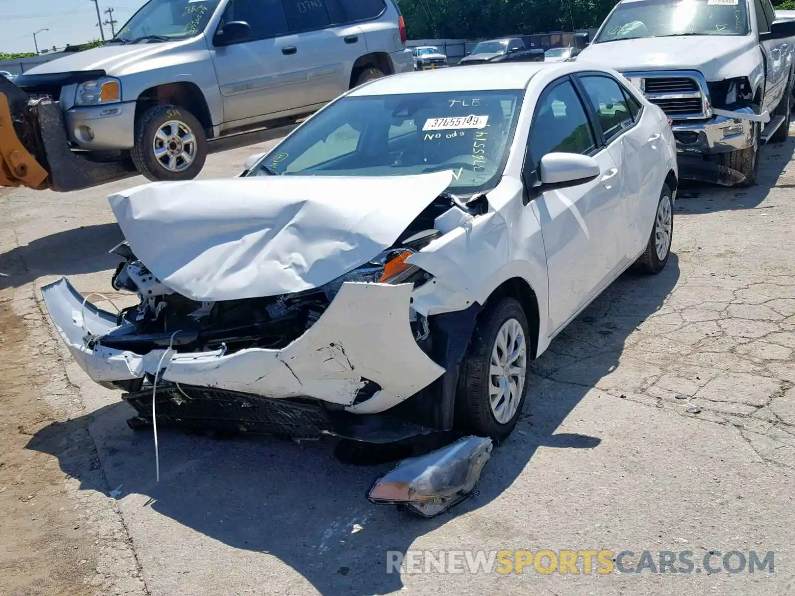 2 Photograph of a damaged car 5YFBURHE6KP873746 TOYOTA COROLLA 2019