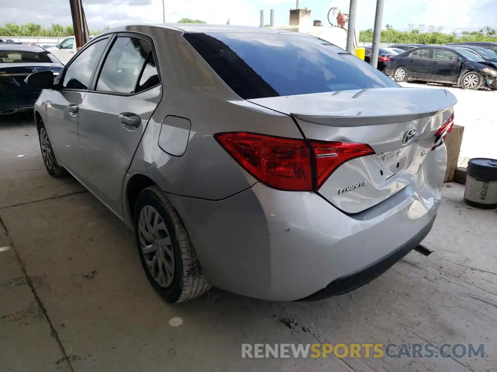 3 Photograph of a damaged car 5YFBURHE6KP873858 TOYOTA COROLLA 2019