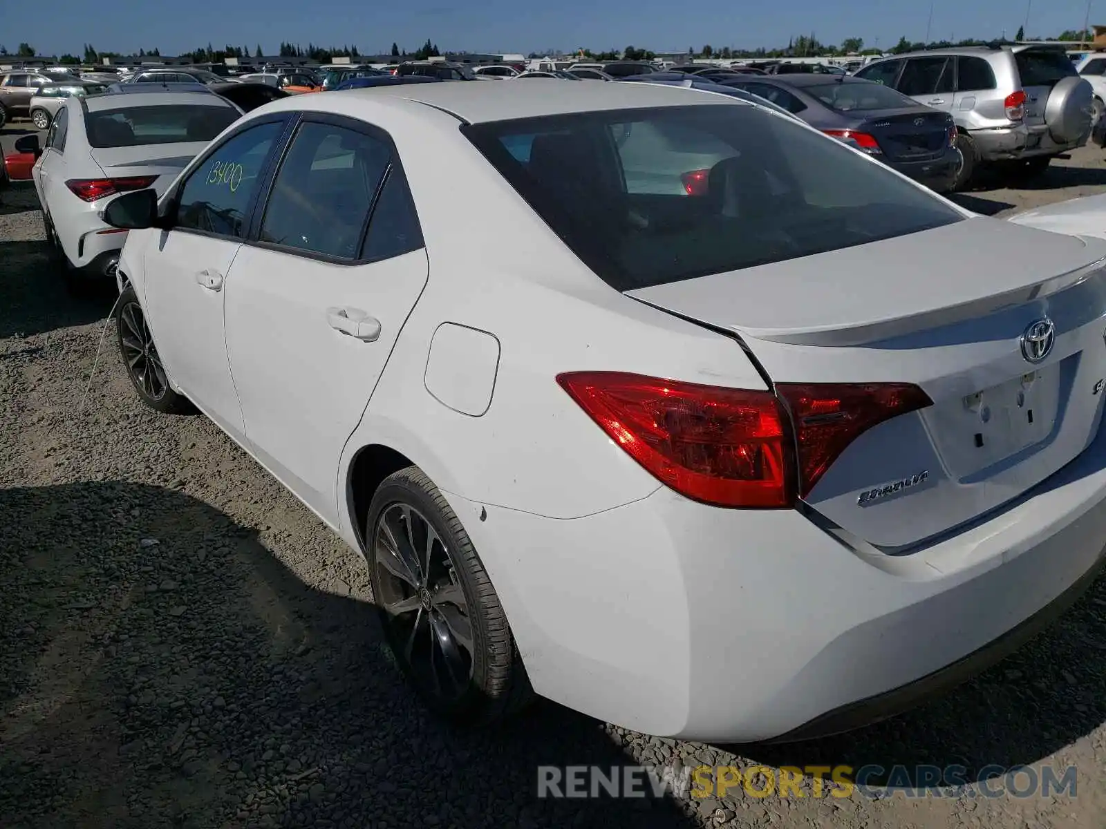 3 Photograph of a damaged car 5YFBURHE6KP874170 TOYOTA COROLLA 2019