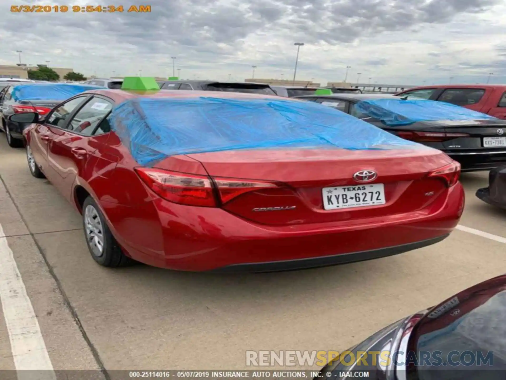 11 Photograph of a damaged car 5YFBURHE6KP875447 TOYOTA COROLLA 2019