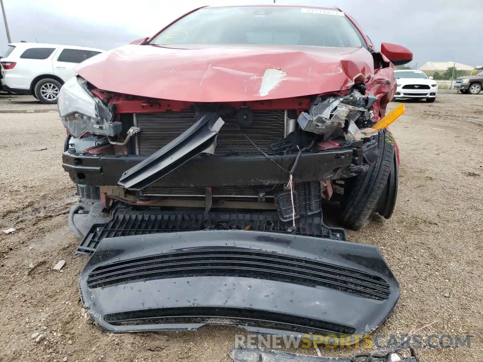 9 Photograph of a damaged car 5YFBURHE6KP876503 TOYOTA COROLLA 2019