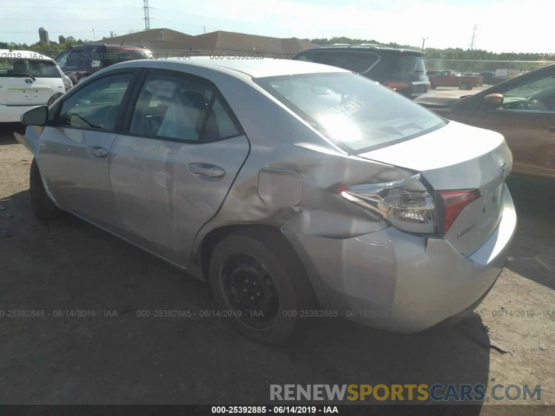 3 Photograph of a damaged car 5YFBURHE6KP876856 TOYOTA COROLLA 2019