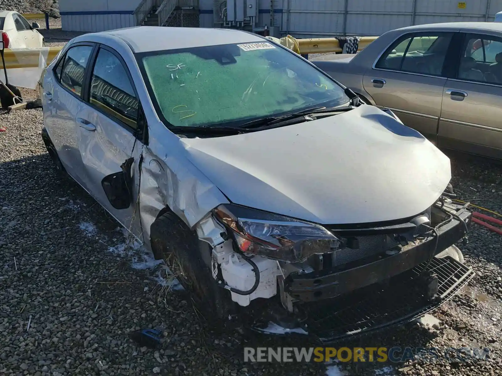 1 Photograph of a damaged car 5YFBURHE6KP877067 TOYOTA COROLLA 2019