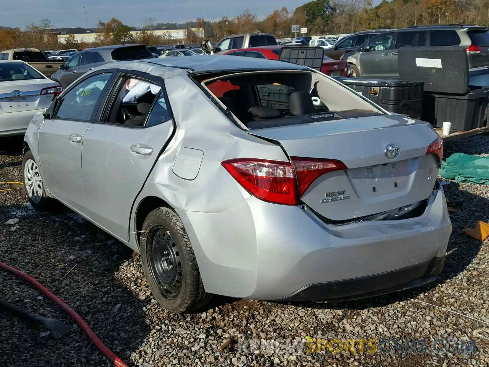 3 Photograph of a damaged car 5YFBURHE6KP877067 TOYOTA COROLLA 2019