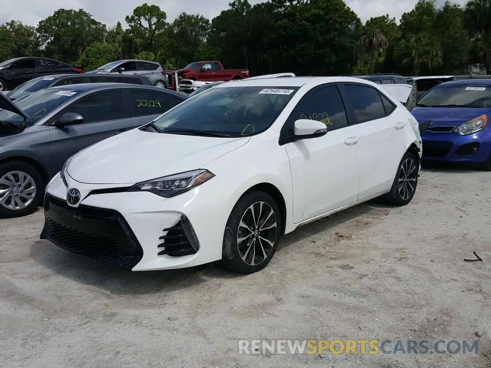 2 Photograph of a damaged car 5YFBURHE6KP878381 TOYOTA COROLLA 2019