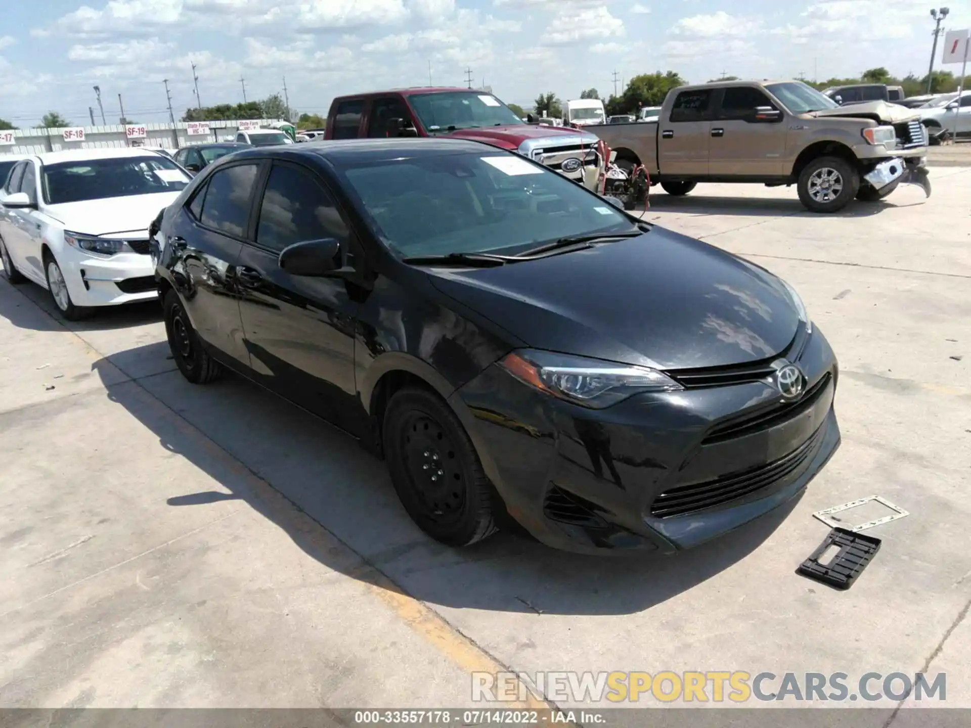 1 Photograph of a damaged car 5YFBURHE6KP879224 TOYOTA COROLLA 2019