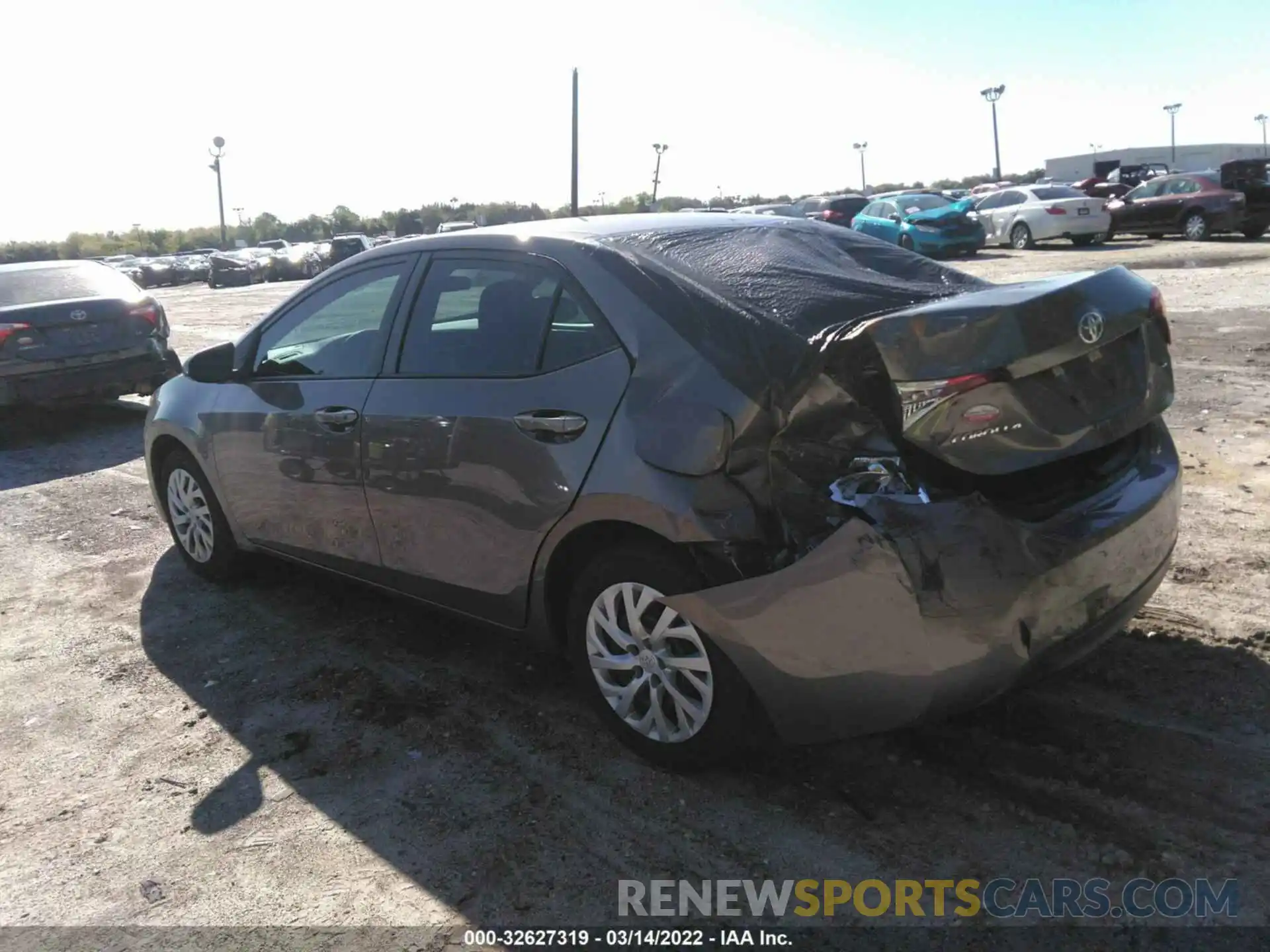 3 Photograph of a damaged car 5YFBURHE6KP879546 TOYOTA COROLLA 2019