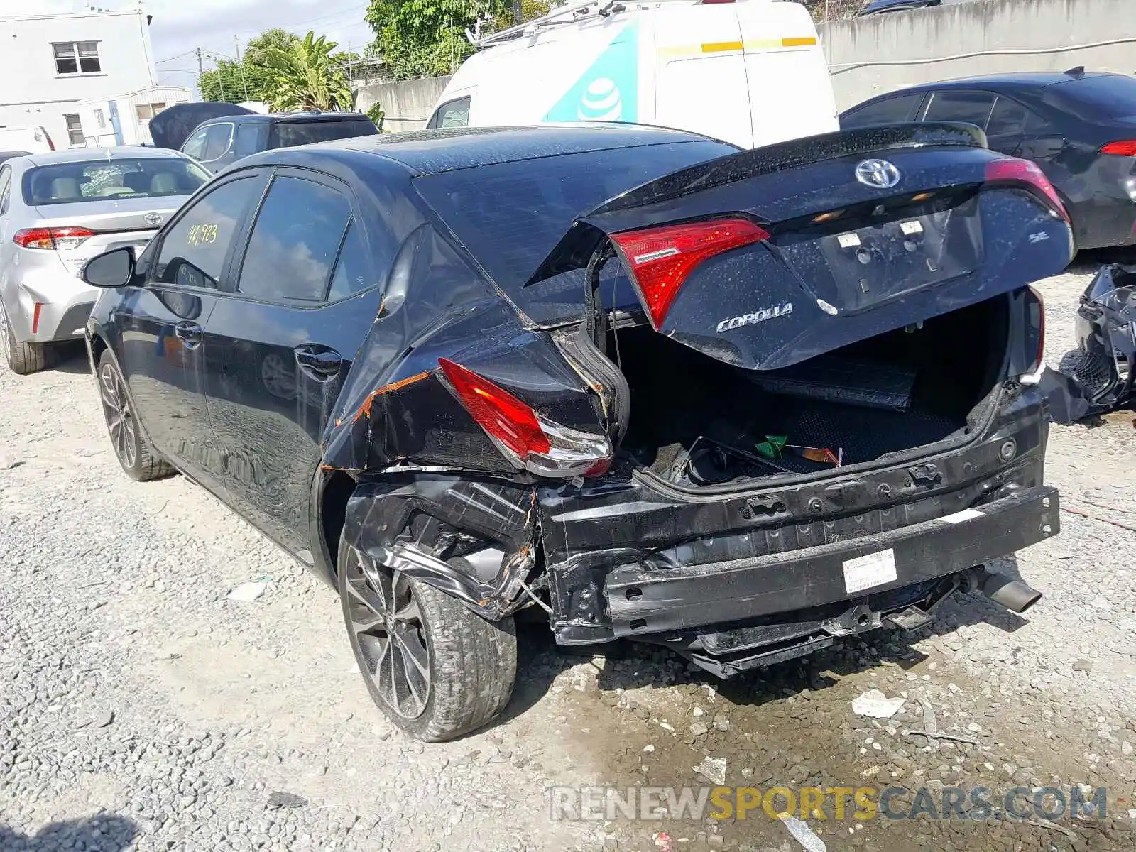 3 Photograph of a damaged car 5YFBURHE6KP880650 TOYOTA COROLLA 2019