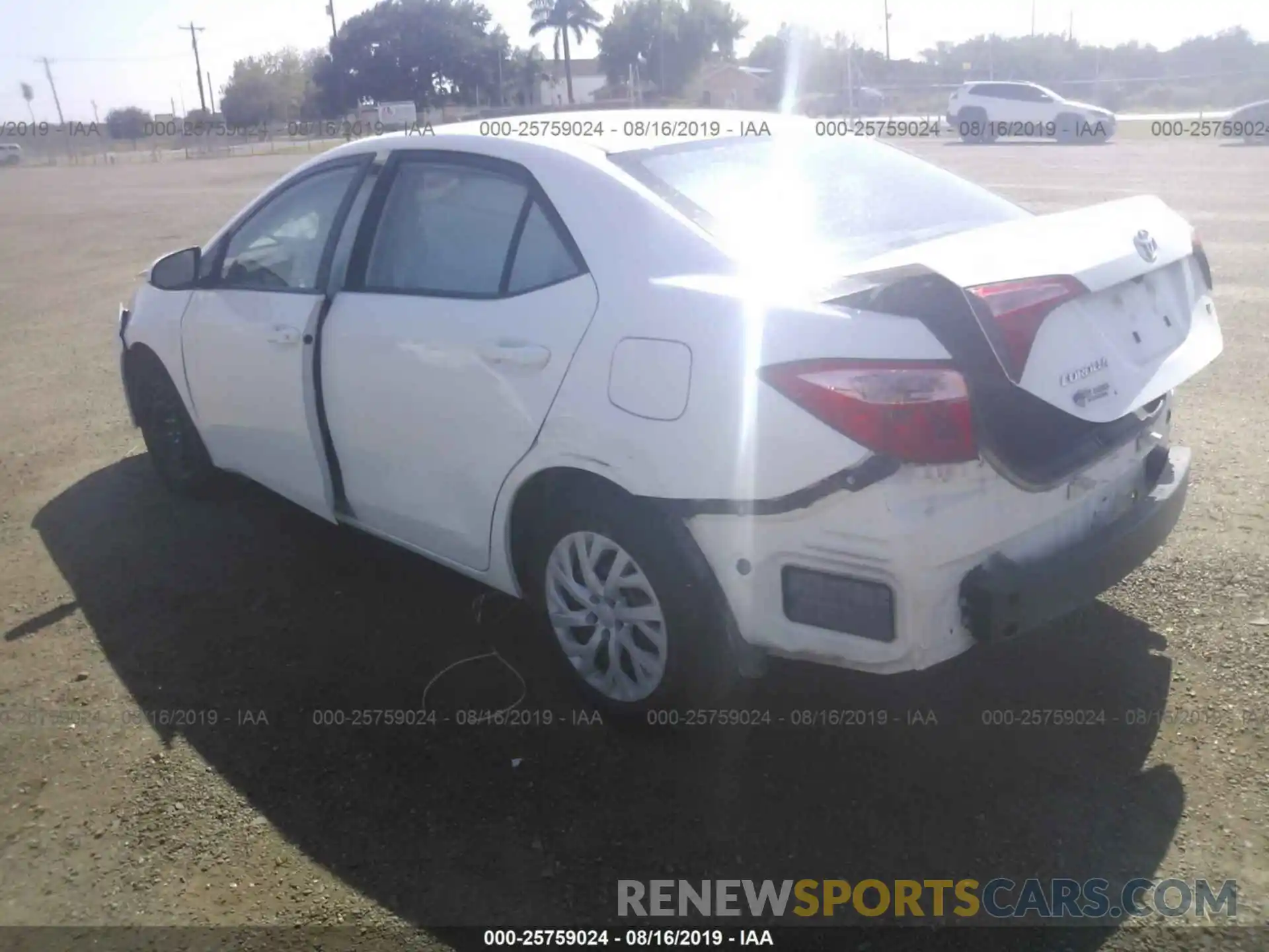 3 Photograph of a damaged car 5YFBURHE6KP880955 TOYOTA COROLLA 2019