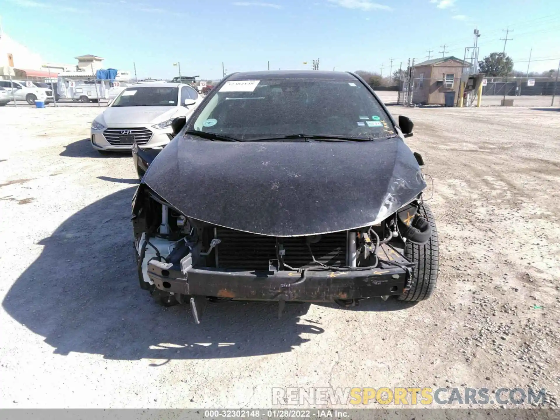 6 Photograph of a damaged car 5YFBURHE6KP881524 TOYOTA COROLLA 2019