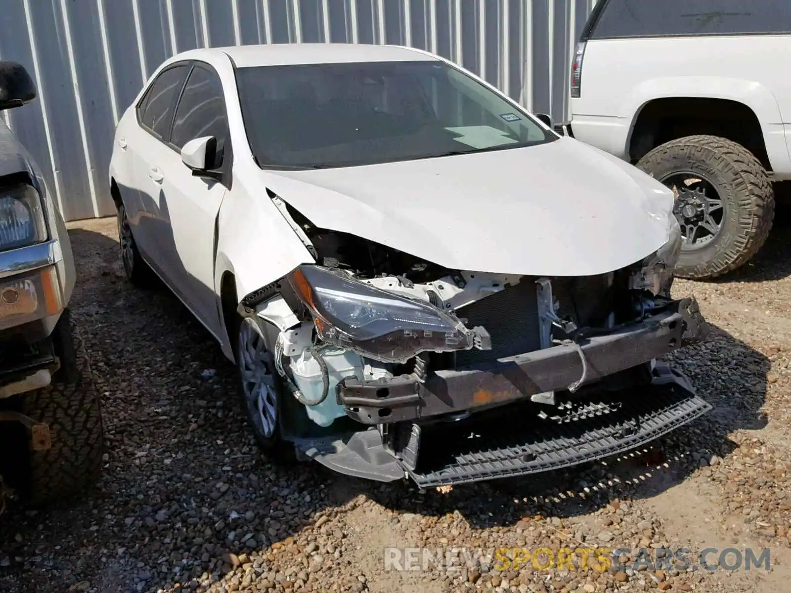 1 Photograph of a damaged car 5YFBURHE6KP882091 TOYOTA COROLLA 2019