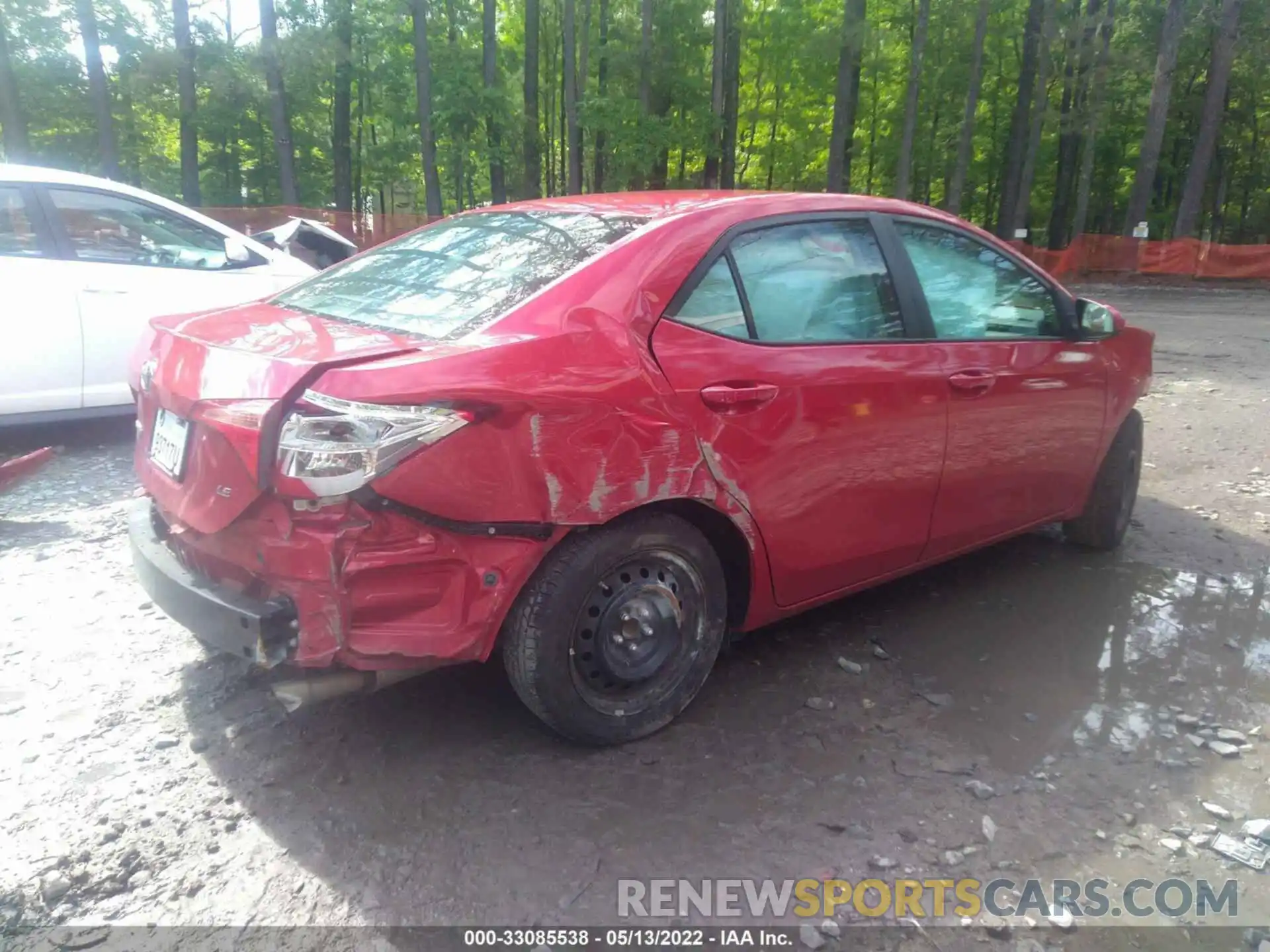 4 Photograph of a damaged car 5YFBURHE6KP882138 TOYOTA COROLLA 2019