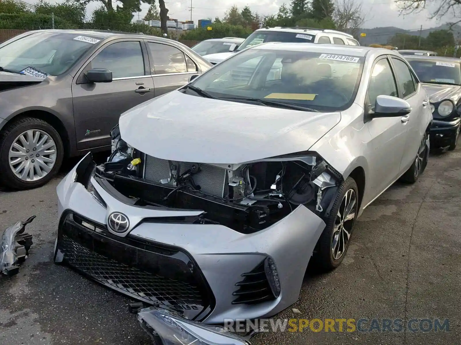 2 Photograph of a damaged car 5YFBURHE6KP882348 TOYOTA COROLLA 2019