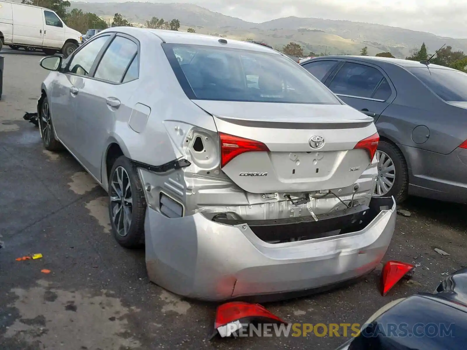 3 Photograph of a damaged car 5YFBURHE6KP882348 TOYOTA COROLLA 2019