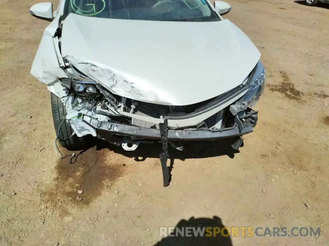 9 Photograph of a damaged car 5YFBURHE6KP882351 TOYOTA COROLLA 2019