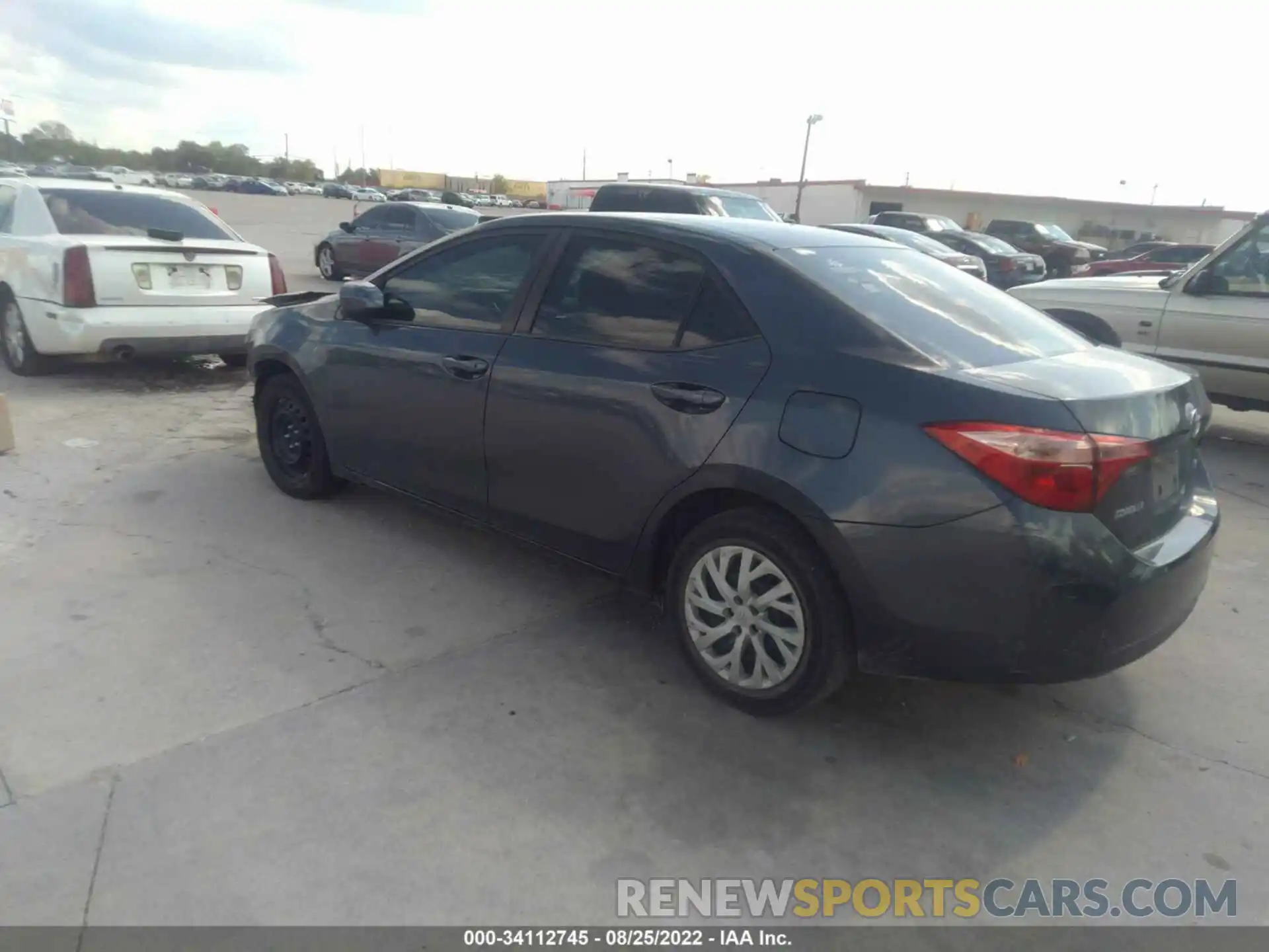 3 Photograph of a damaged car 5YFBURHE6KP882382 TOYOTA COROLLA 2019